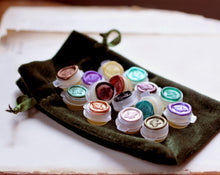 Load image into Gallery viewer, Solid Perfume Discovery Set of 21 Samples