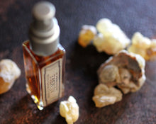 Load image into Gallery viewer, Aumbre Eau de Parfum, An amber natural perfume spray - 7 grams / mls