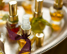 Load image into Gallery viewer, Lyra Eau de Parfum 4 grams