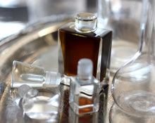 Load image into Gallery viewer, Cimbalom Botanical Perfume Flacon