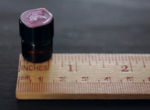 Load image into Gallery viewer, Hedera helix Natural Perfume Vial 1 gram