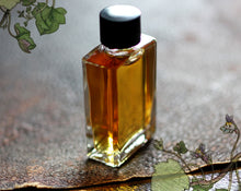 Load image into Gallery viewer, Hedera helix Perfume 4 grams in Classic Bottle
