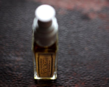 Load image into Gallery viewer, Aumbre Eau de Parfum, An amber natural perfume spray - 7 grams / mls