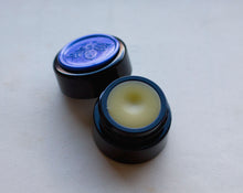 Load image into Gallery viewer, La Dame Blanche Solid Natural Perfume Round Jar