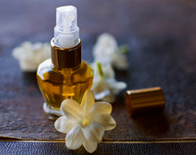 Load image into Gallery viewer, Lyra Eau de Parfum 4 grams
