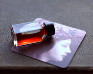 Lyra Botanical Perfume 4 gram rectangular bottle