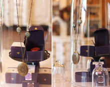 Load image into Gallery viewer, Locket Necklace with Solid Perfume, Diamond Pattern, Unique Chain with Moss Agate
