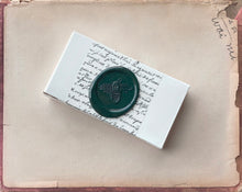 Load image into Gallery viewer, Q Botanical Perfume Rectangular bottle, 4 grams
