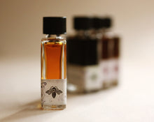 Load image into Gallery viewer, Impromptu Botanical Natural Perfume 4 grams in Classic Bottle
