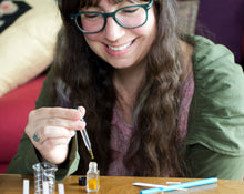 Load image into Gallery viewer, Art of Botanical Perfume One Day Workshop
