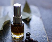Load image into Gallery viewer, Sir Leaf &amp; Madame Berry, Bay Rum Cologne 4 grams
