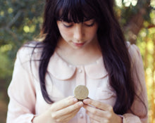 Load image into Gallery viewer, Vespertina Solid Natural Perfume Refill Pan for Round Compact
