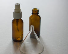 Load image into Gallery viewer, White Sage Hydrosol/Hydrolat, 1 ounce in simple amber glass bottle
