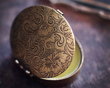 Load image into Gallery viewer, GreenWitch Solid Natural Perfume in Oval Compact with Pouch
