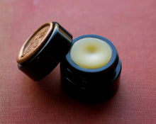 Load image into Gallery viewer, Chiaroscuro Natural Solid Perfume Round Jar
