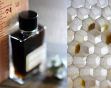 Load image into Gallery viewer, To Bee Liquid Natural Perfume 4 grams
